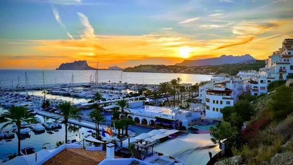 Costa-Blanca-Guides-moraira